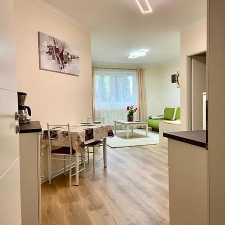 Wohnung Im Erdgeschoss Битигхайм-Бисинген Екстериор снимка