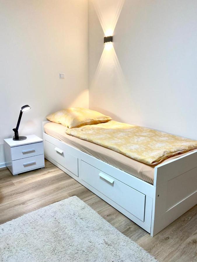 Wohnung Im Erdgeschoss Битигхайм-Бисинген Екстериор снимка